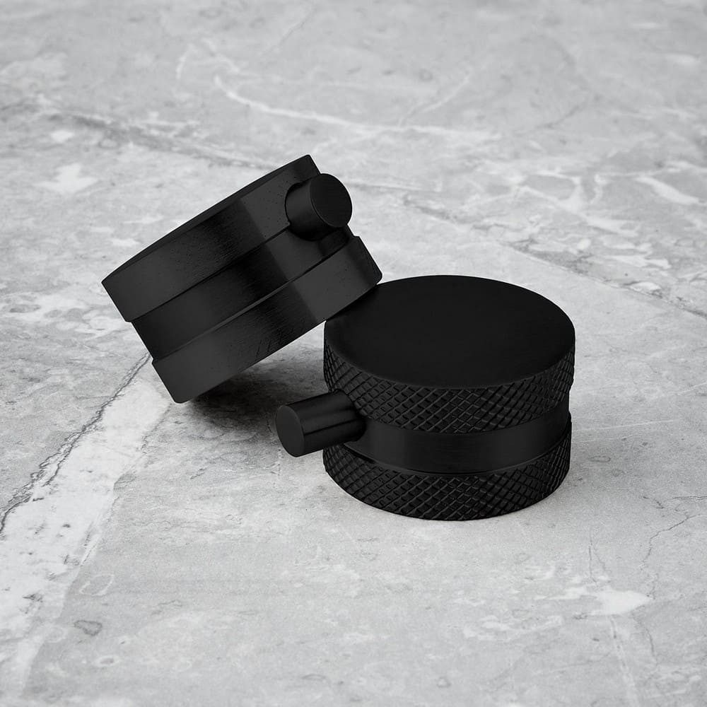 Core Black Round Valve with Riser Kit and Head - Image 6